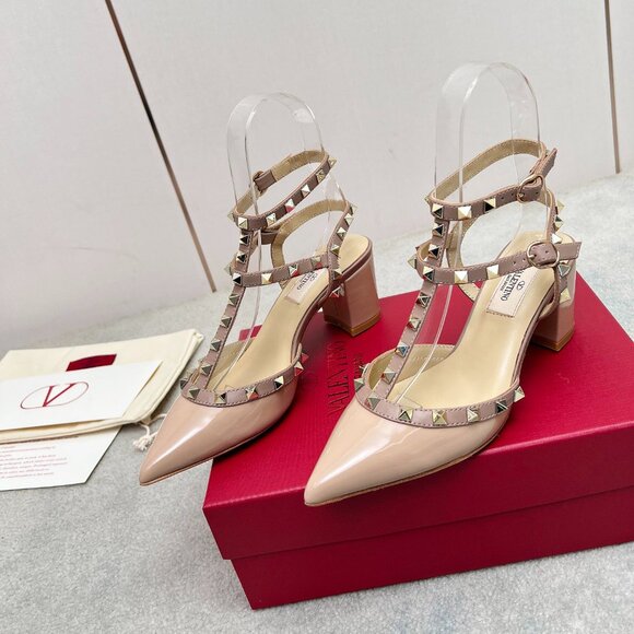Valentino Garavani Rockstud Ankle Strap Pump (Women) Beige